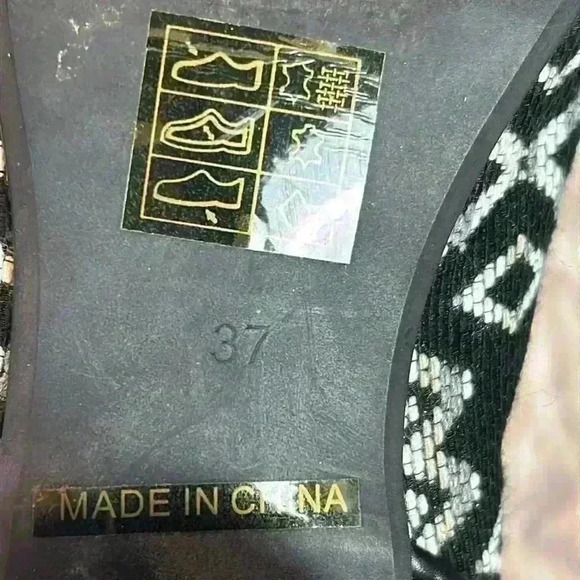 67 Sixtyseven Black & White Geometric Print Heeled Modern Boho Knit Ankle Boots - Picture 8 of 9